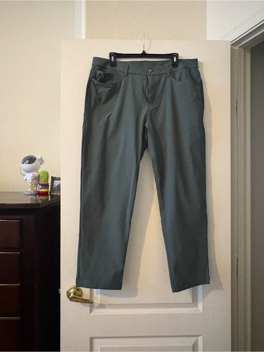 lululemon athletica Men's Chinos — Olive